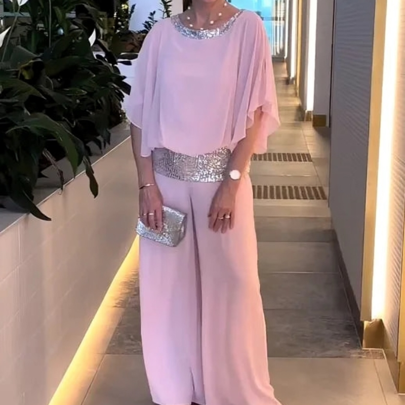 Well Tailored Trousers with a Graceful Silhouette