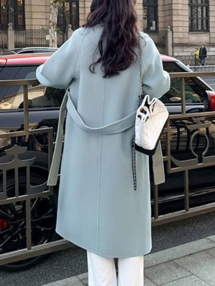 Well Tailored Garment with a Graceful Silhouette