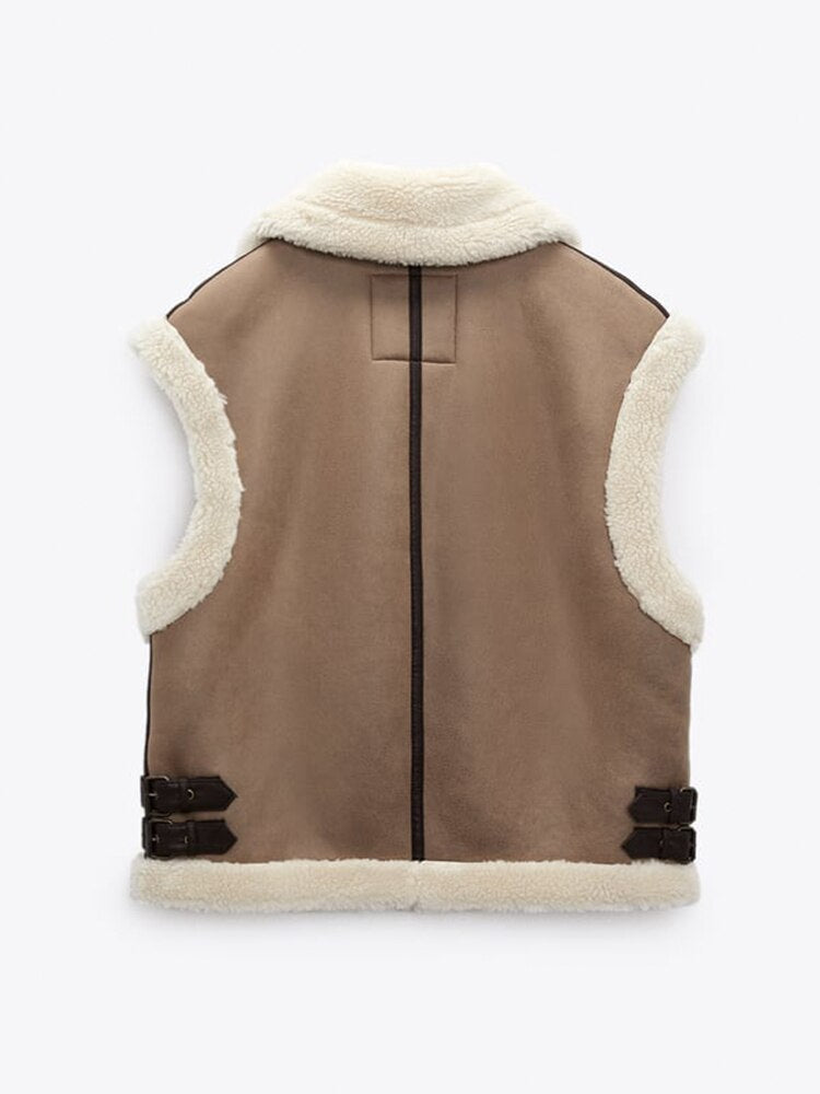 Beautifully Finished Garment in a Timeless Design