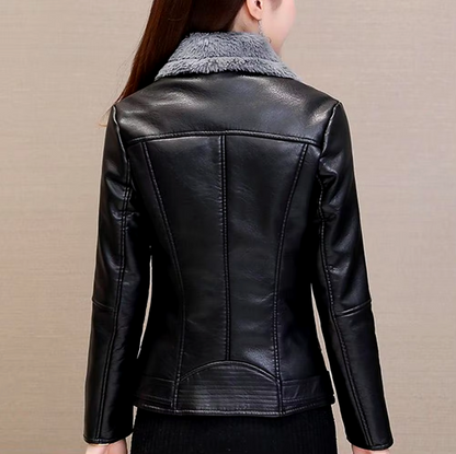 Effortlessly Elegant Jacket with a Timeless Design