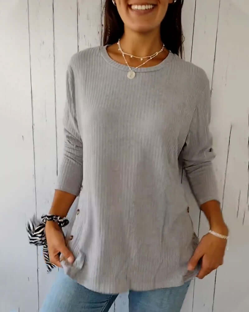 Effortlessly Elegant Top with a Timeless Design