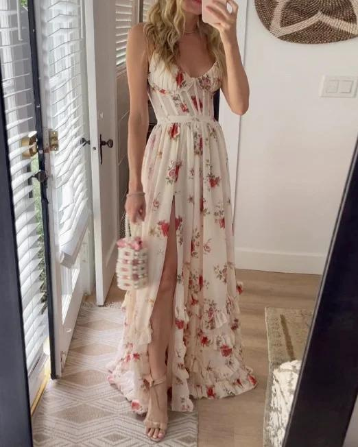 A Vintage Style Dress with Delicate Timeless Details