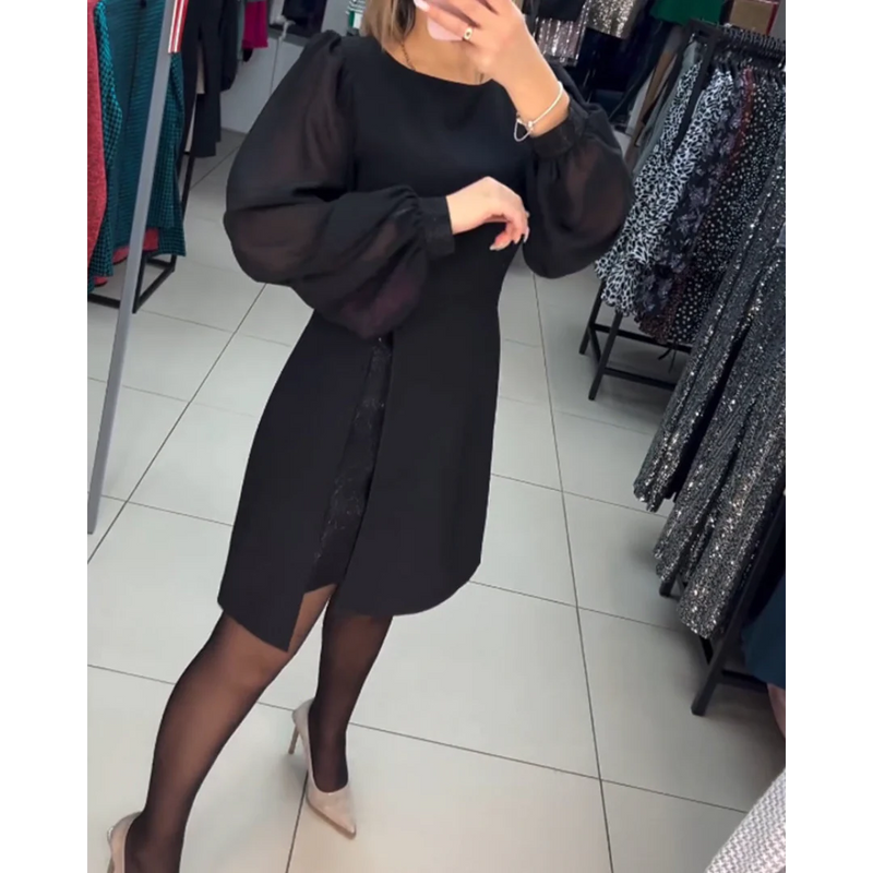 Well Tailored Dress with a Graceful Silhouette