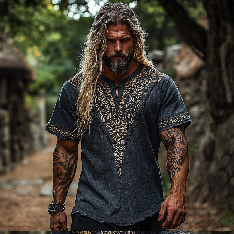 Elegantisti suunniteltu Paita