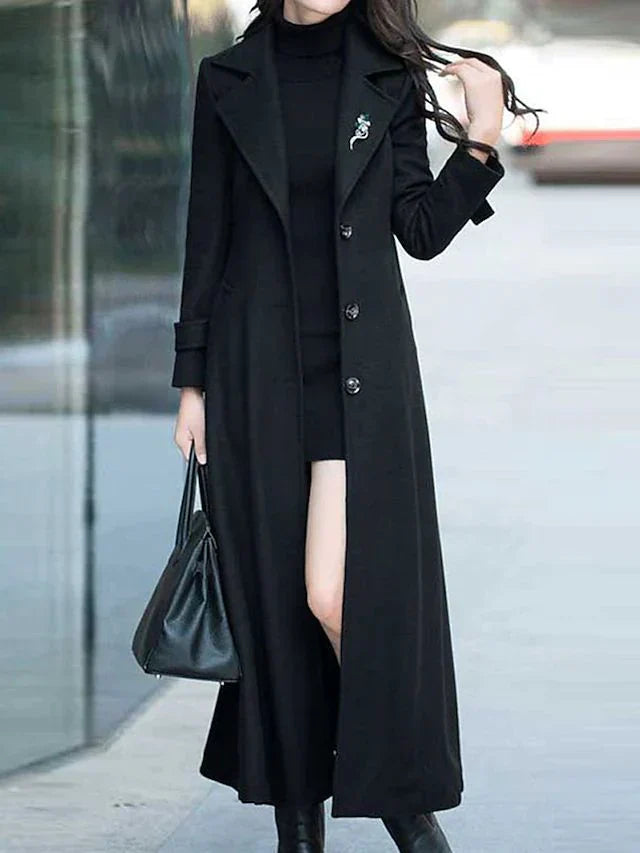 Sophisticated Coat with a Clean Classic Look