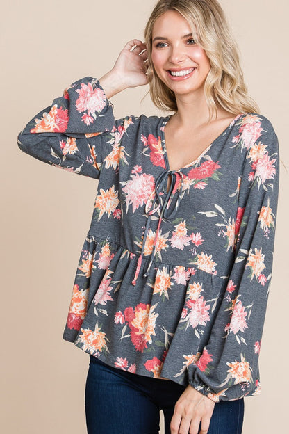 Classic Vintage Blouse with a Flattering Fit