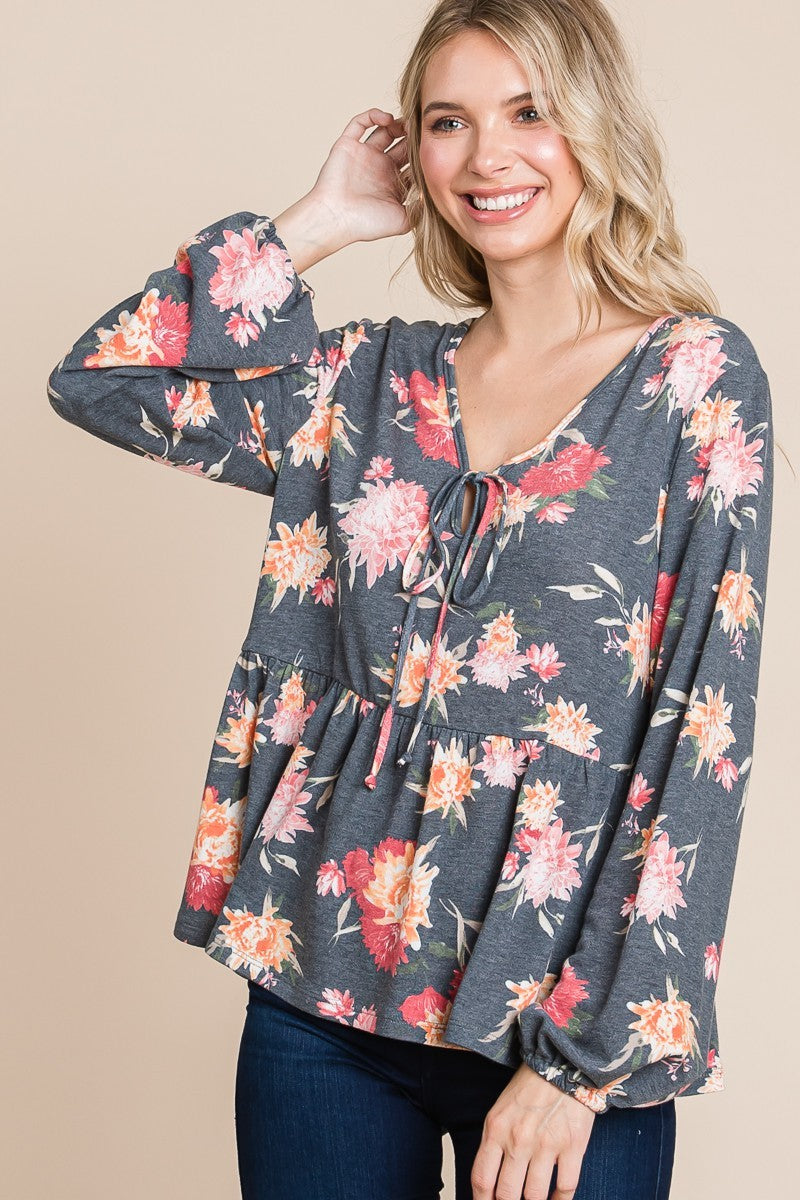 Classic Vintage Blouse with a Flattering Fit
