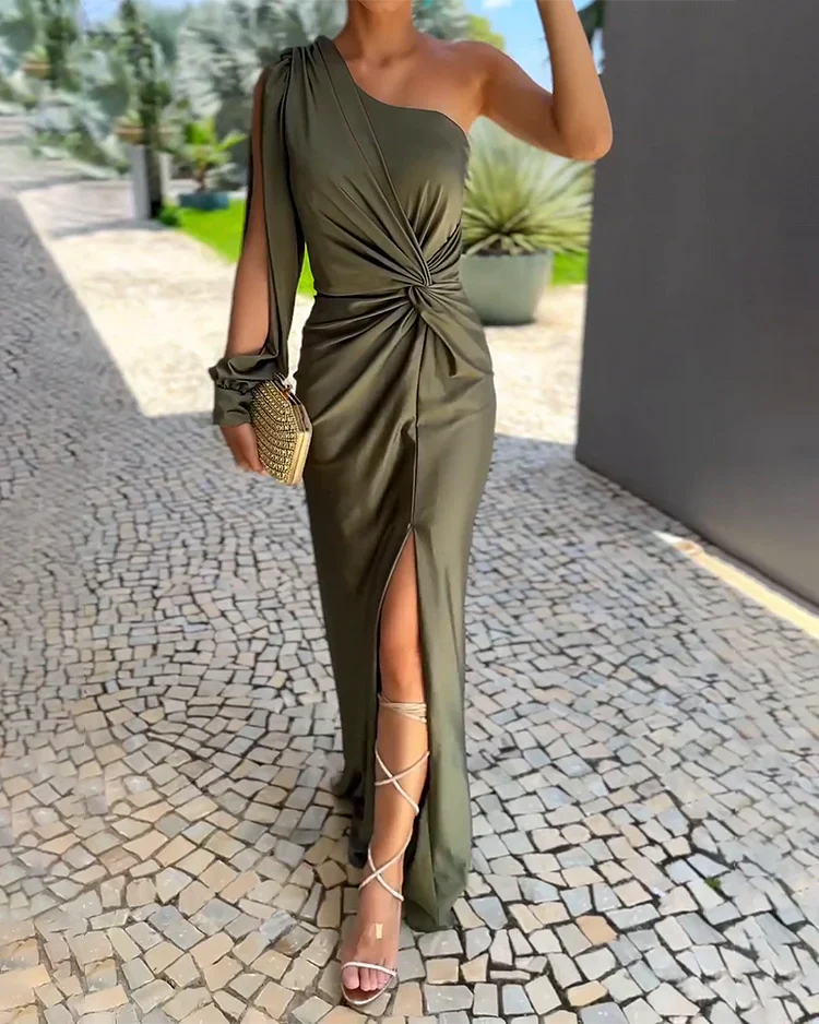 Elegantly Styled Dress for Everyday Wear