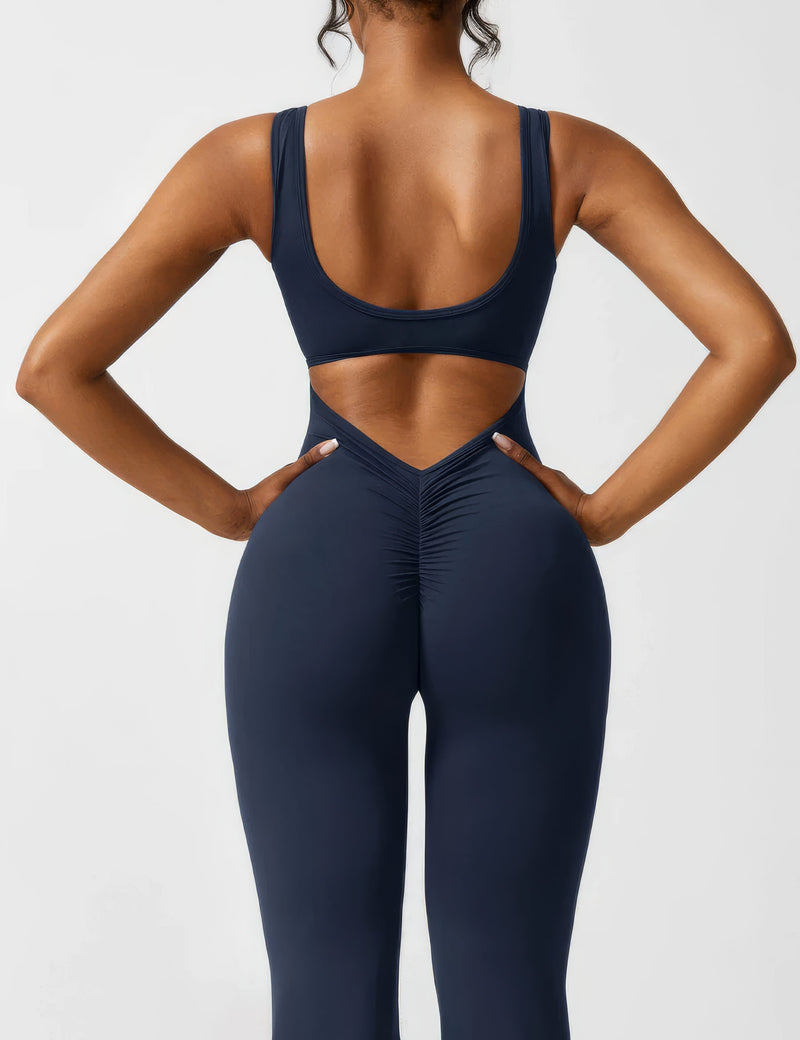 Well Tailored Garment with a Graceful Silhouette
