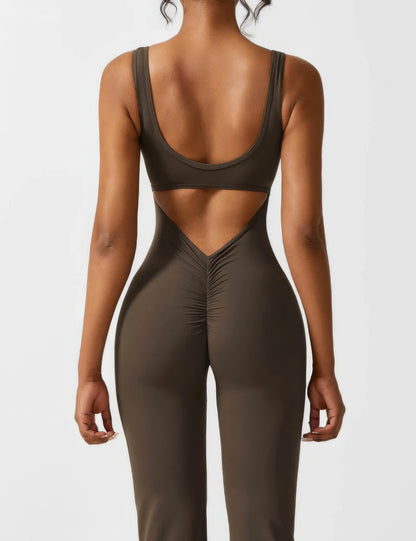 Well Tailored Garment with a Graceful Silhouette