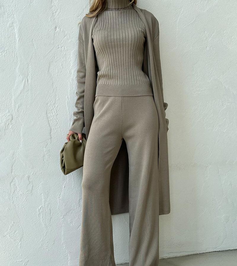 Well Tailored Garment with a Graceful Silhouette