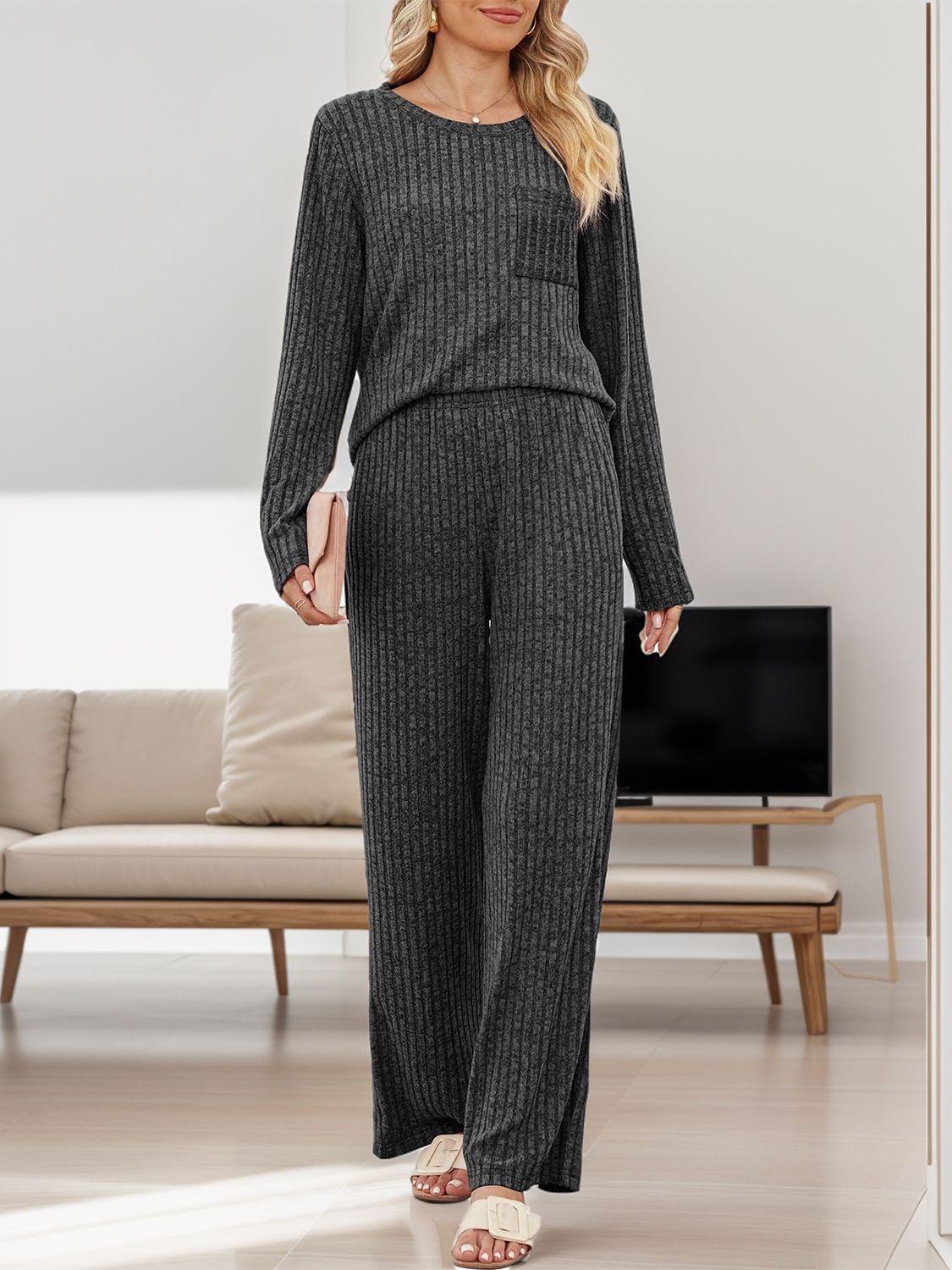 Polished Trousers with an Effortless Classic Look