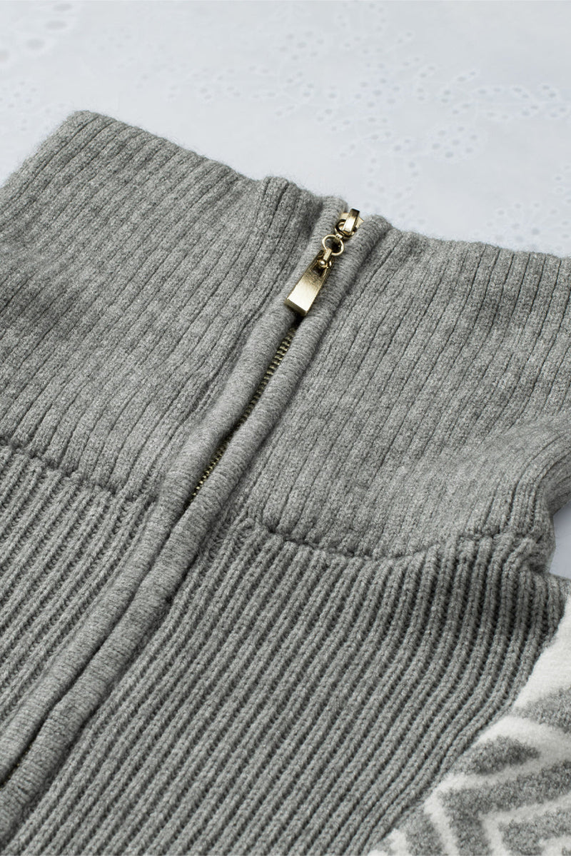 Effortlessly Elegant Garment with a Timeless Design