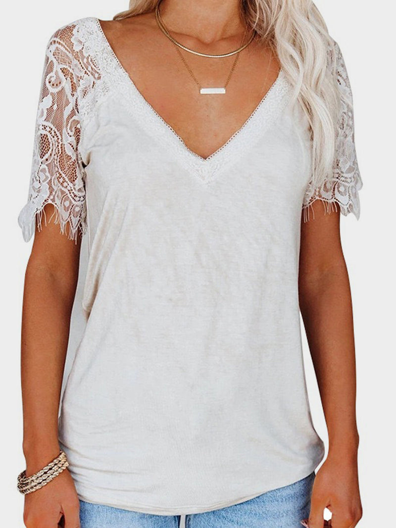 Effortlessly Elegant T-Shirt with a Timeless Design