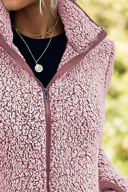 Effortlessly Elegant Jacket with a Timeless Design