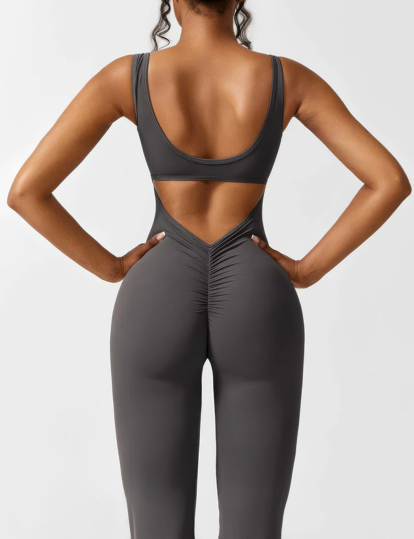 Well Tailored Garment with a Graceful Silhouette