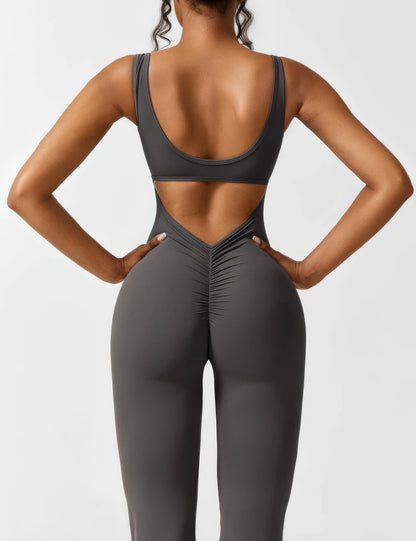 Well Tailored Garment with a Graceful Silhouette