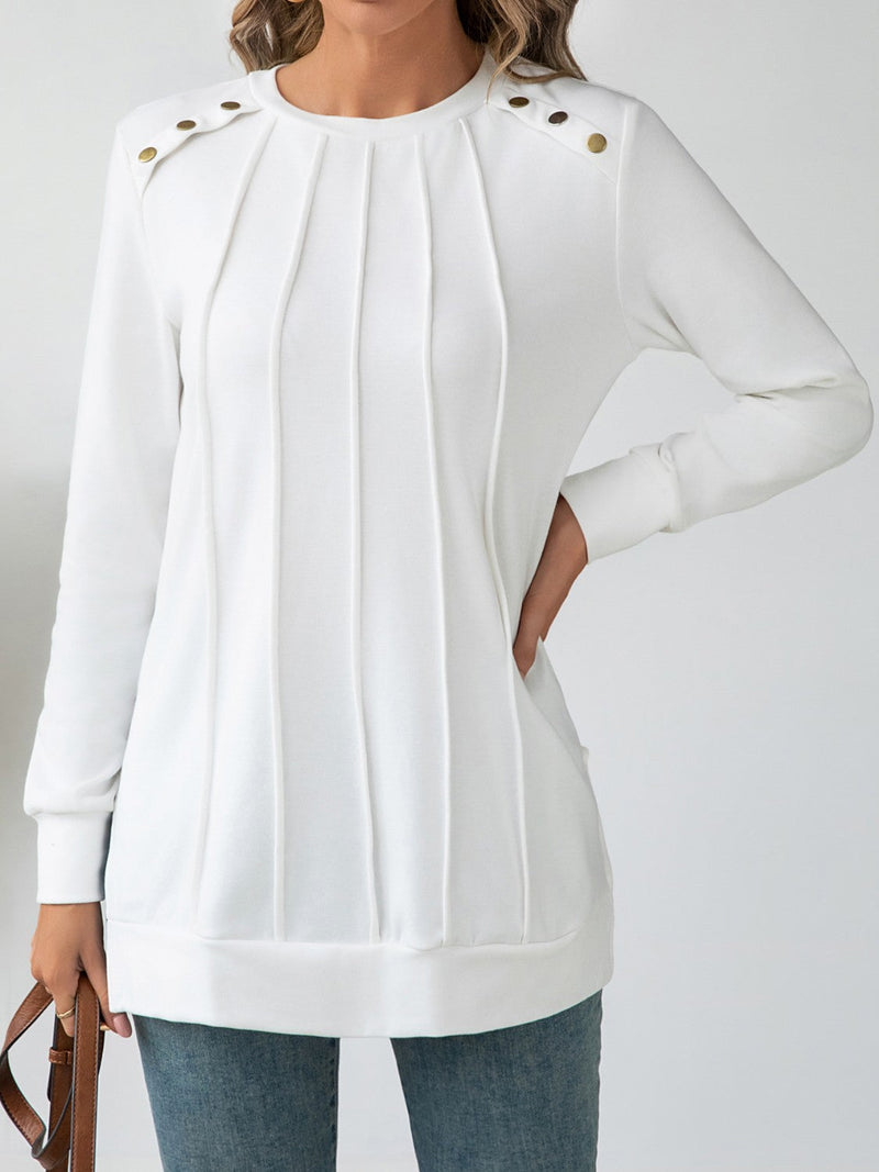 Effortlessly Elegant Blouse with a Timeless Design