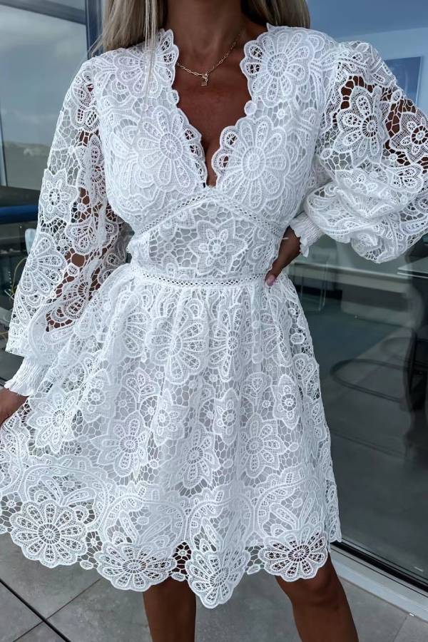 Gracefully Styled Dress for Any Occasion