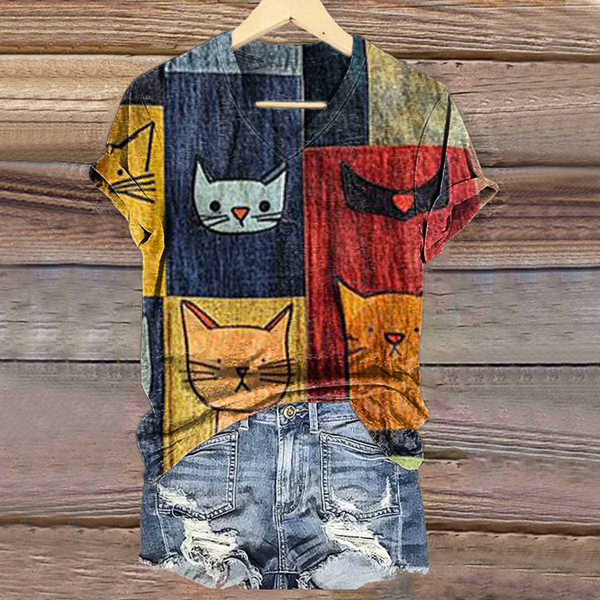 Women's Vintage Cat Art Print V-neck Casual T-Shirt