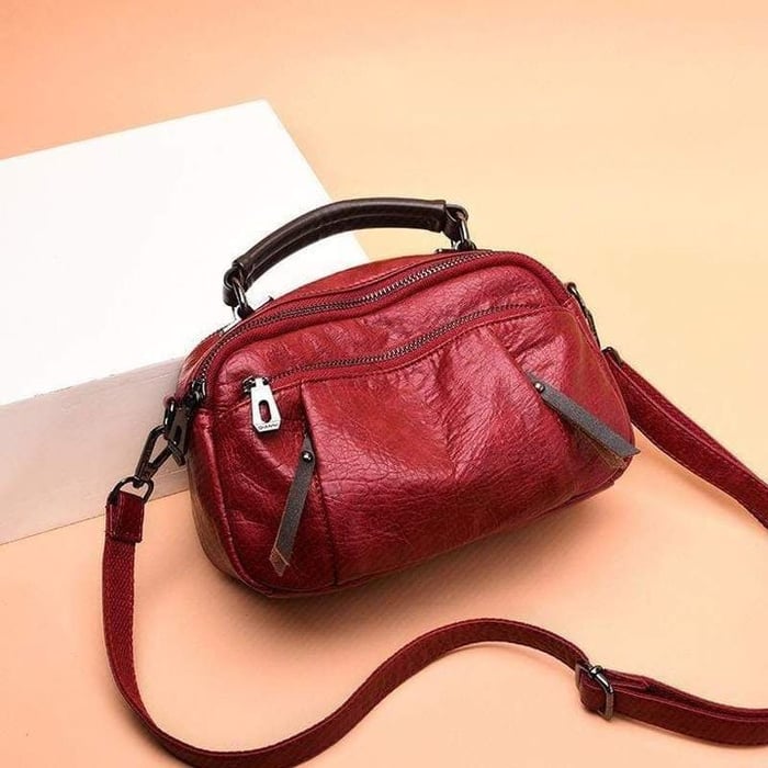 Elegantly Styled Bag for Everyday Wear