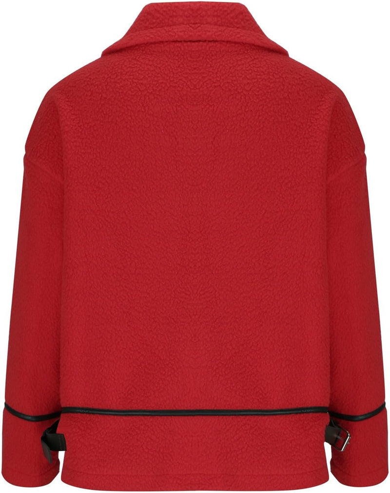 Well Tailored Coat with a Graceful Silhouette