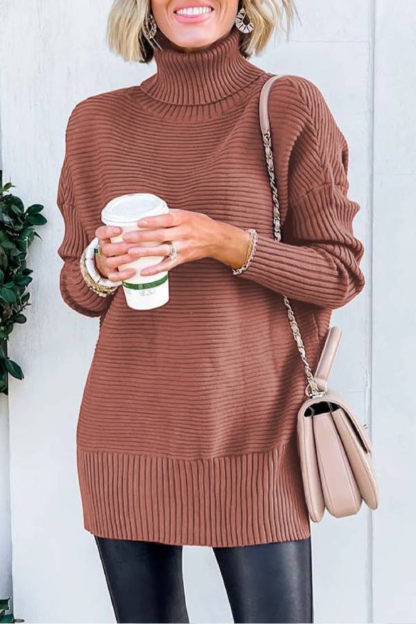 Well Tailored Sweater with a Graceful Silhouette