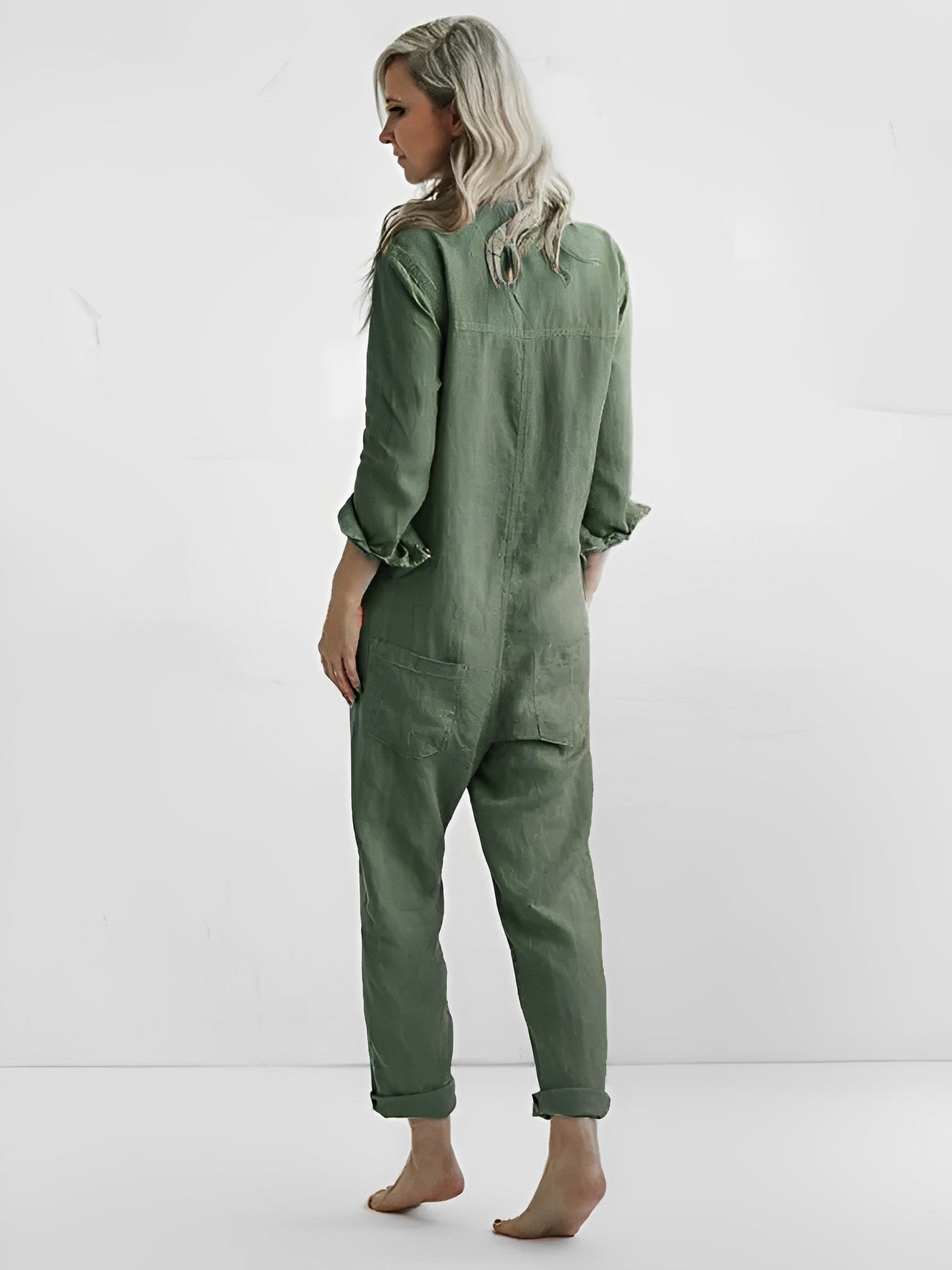 Sophisticated Garment with a Clean Classic Look