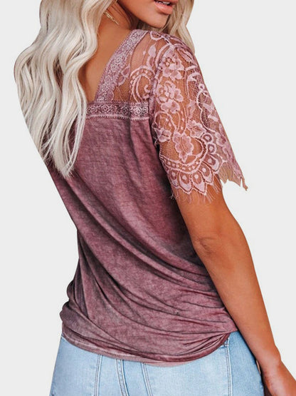 Effortlessly Elegant T-Shirt with a Timeless Design