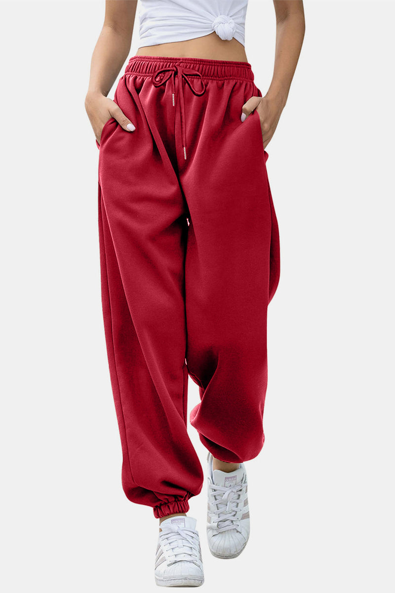 Effortlessly Elegant Pants with a Timeless Design
