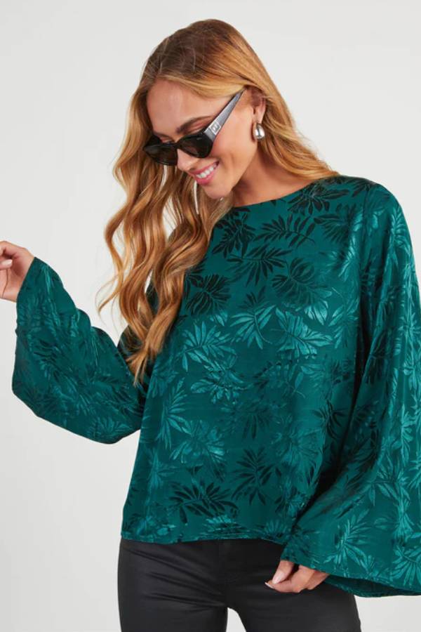 Classic Vintage & Enduringly Stylish Top