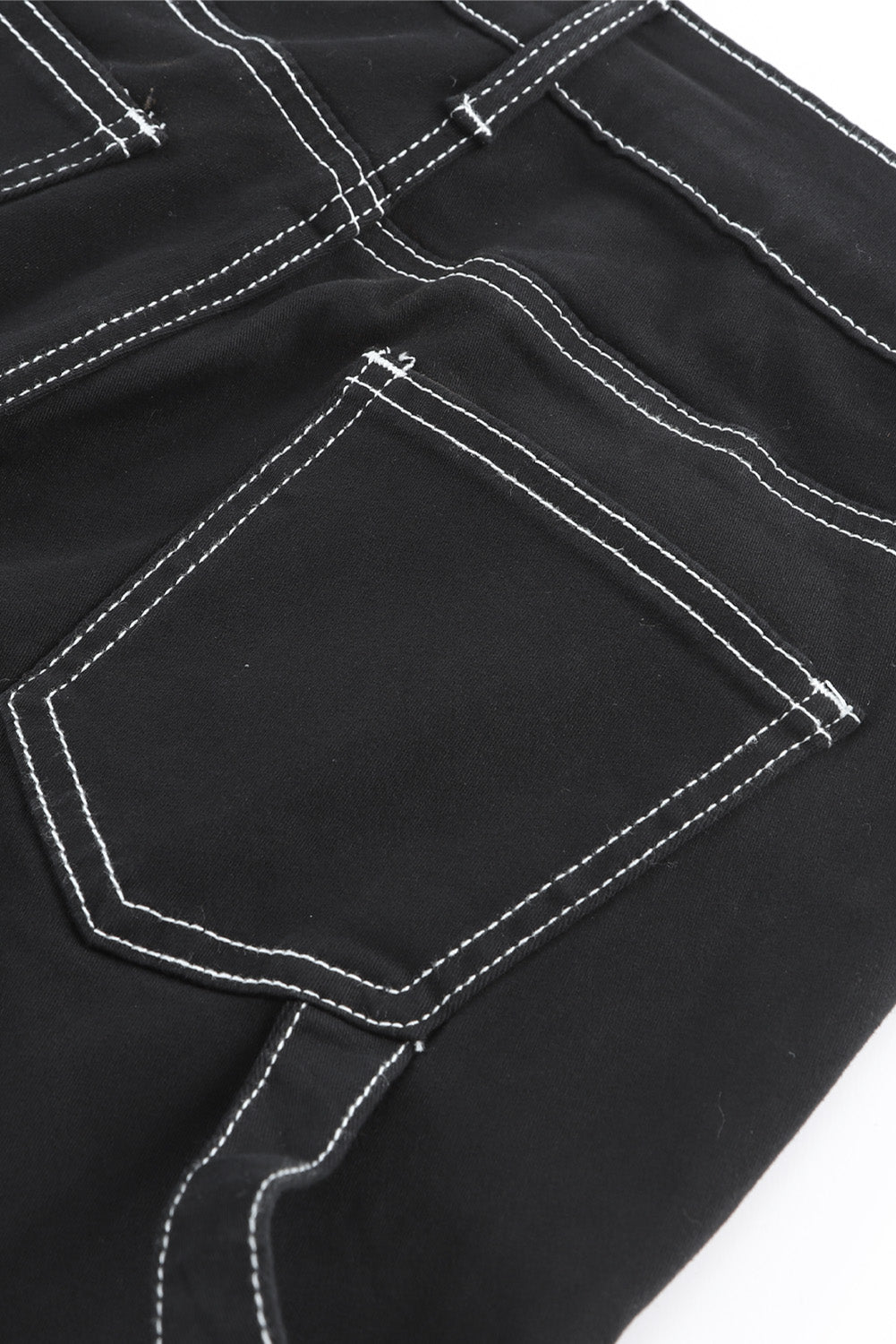 Effortlessly Elegant Pants with a Timeless Design