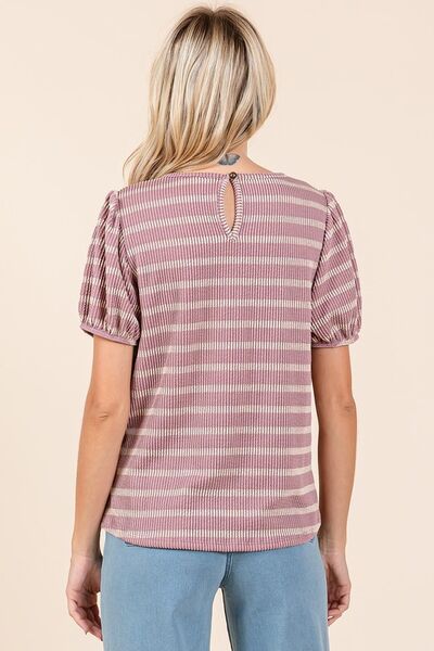Effortlessly Elegant Top with a Timeless Design