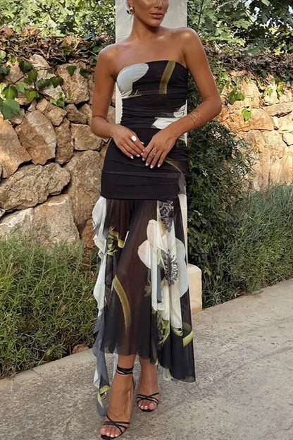 Classic Vintage & Enduringly Stylish Dress