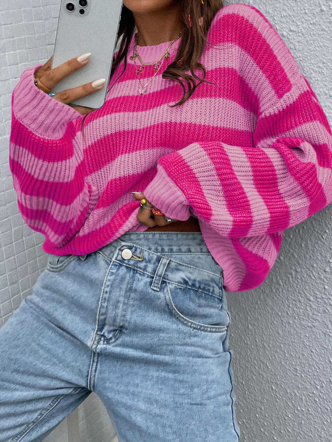Well Tailored Sweater with a Graceful Silhouette