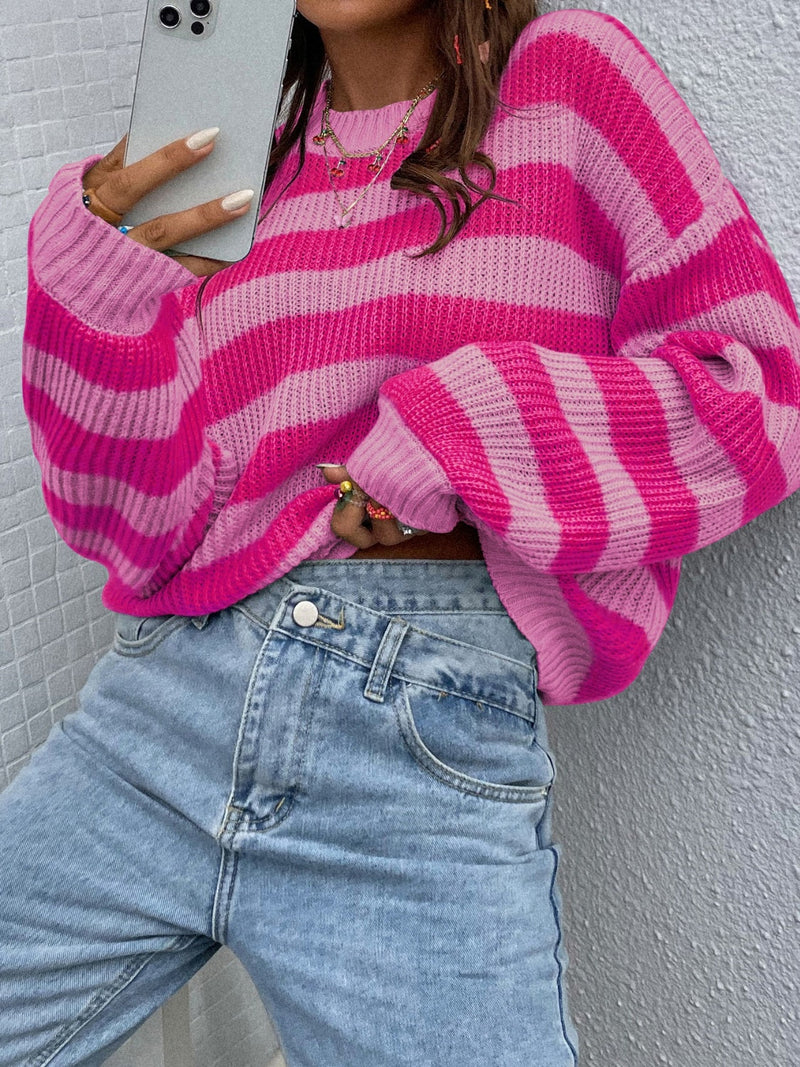 Well Tailored Sweater with a Graceful Silhouette