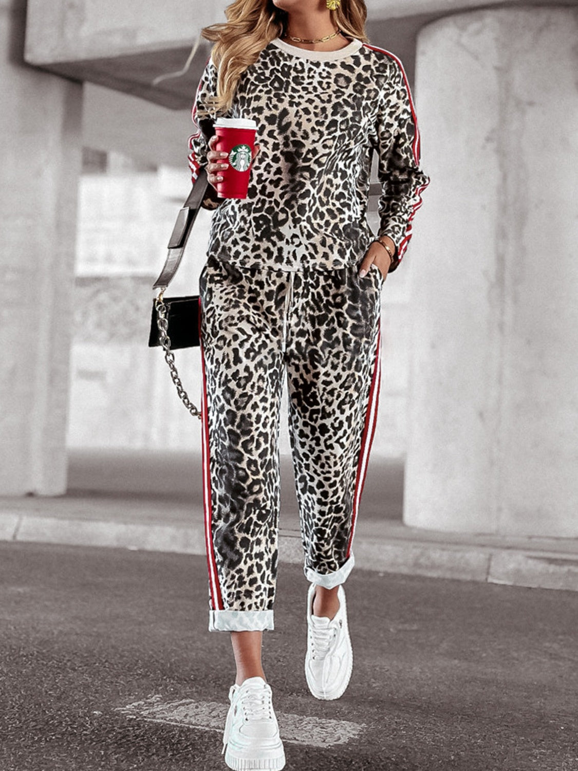 Polished Trousers with an Effortless Classic Look