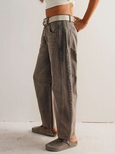 Sophisticated Garment with a Clean Classic Look