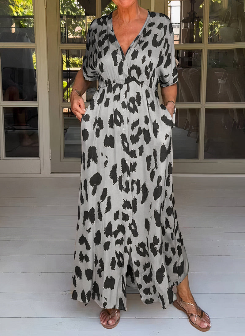 Gracefully Styled Dress for Any Occasion