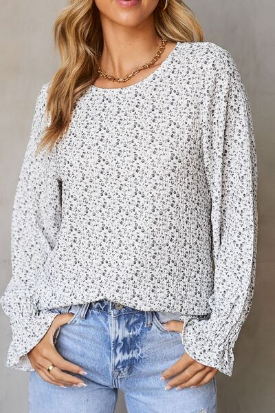Gracefully Styled Blouse for Any Occasion