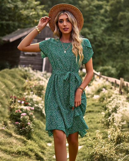 Polished Dress with an Effortless Classic Look