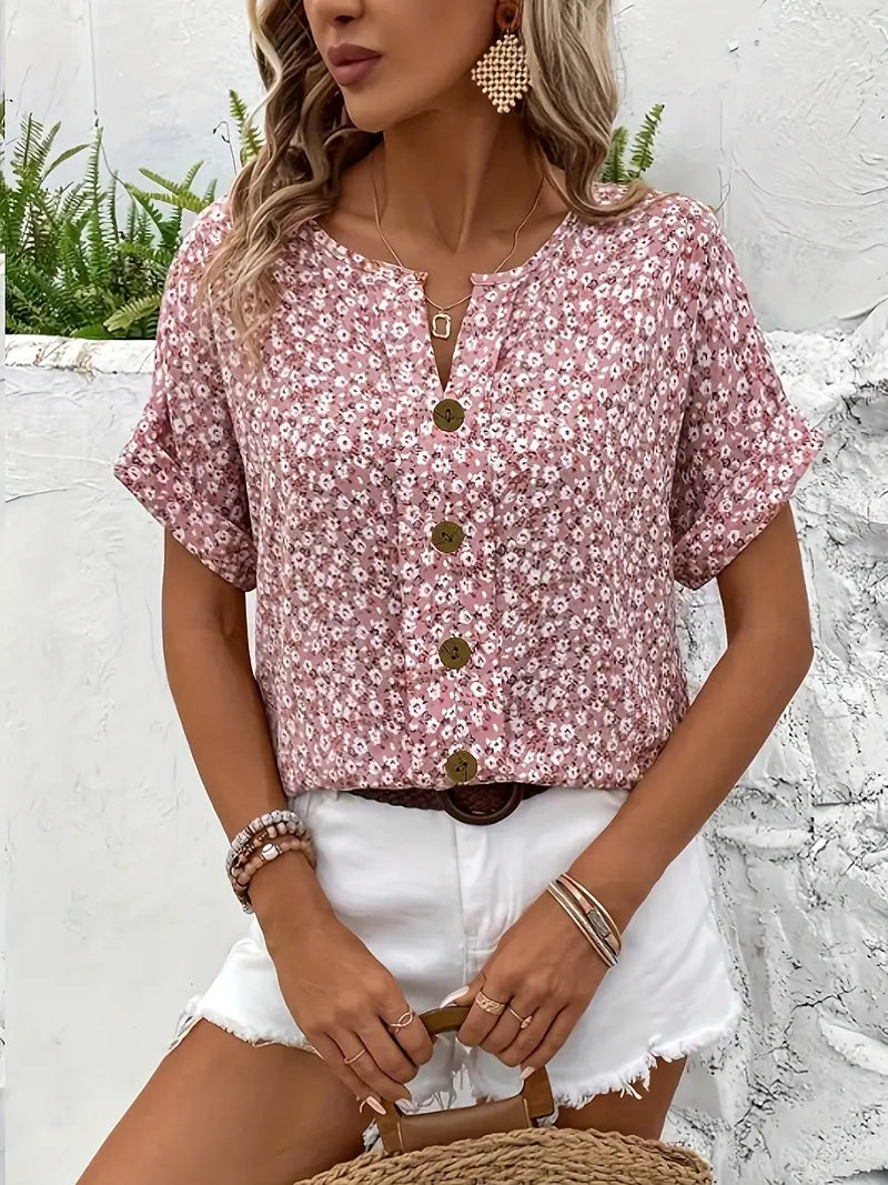 Well Tailored Blouse with a Graceful Silhouette