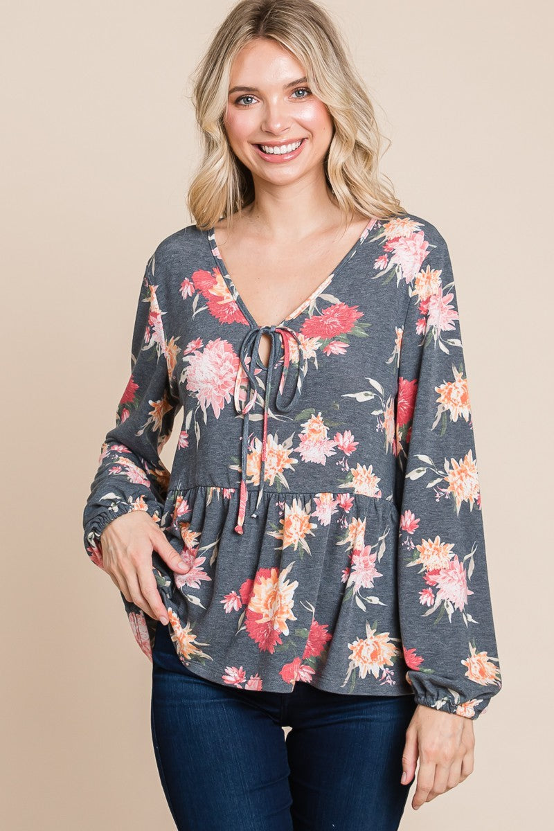 Classic Vintage Blouse with a Flattering Fit