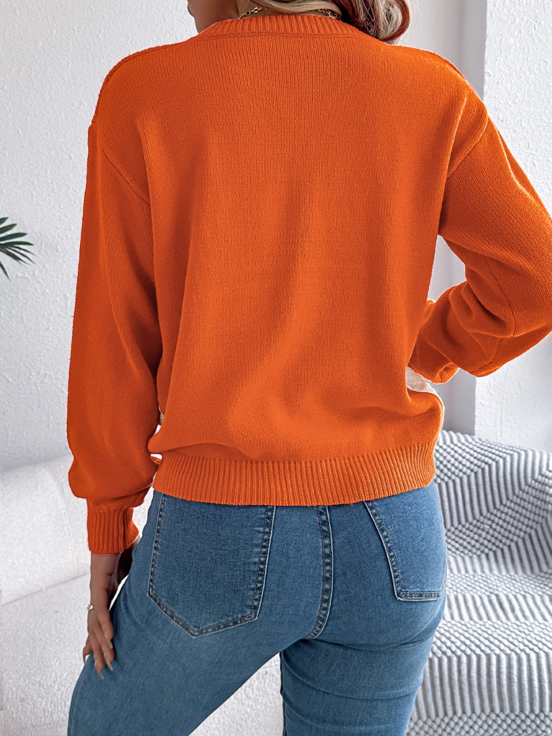 Classic Vintage Sweater with a Flattering Fit
