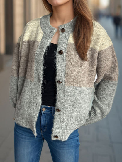 Beautifully Finished Cardigan in a Timeless Design