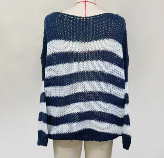 Well Tailored Sweater with a Graceful Silhouette