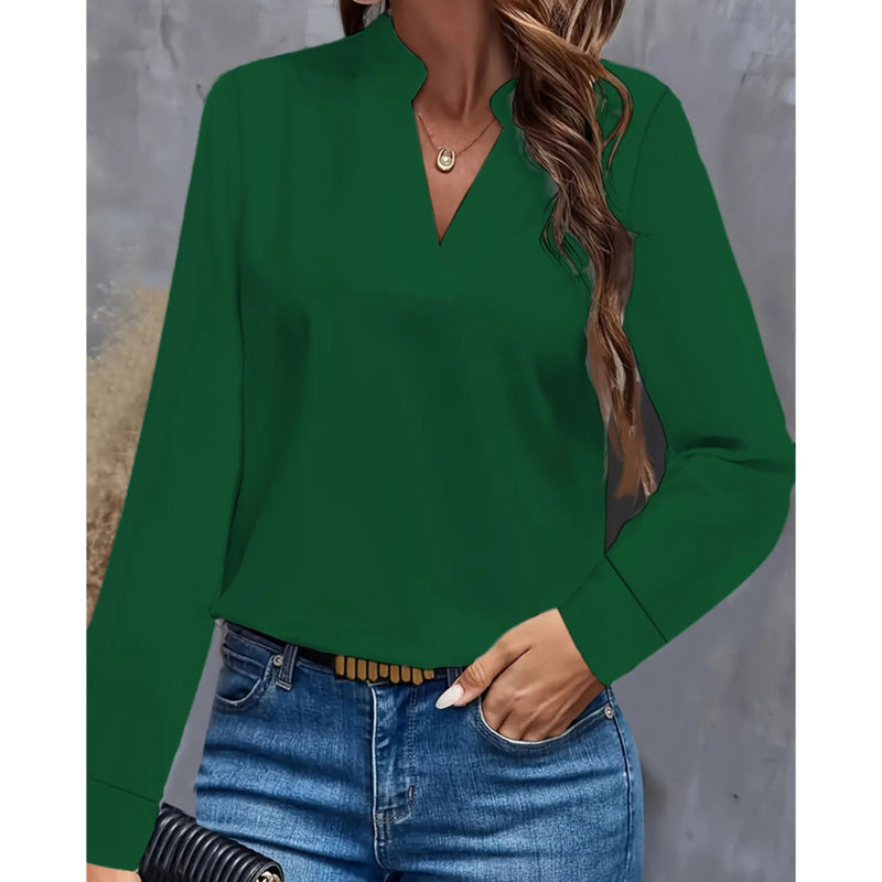 Well Tailored Blouse with a Graceful Silhouette