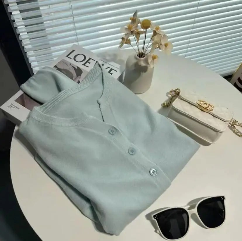 Kauniisti valmistettu Villapaita