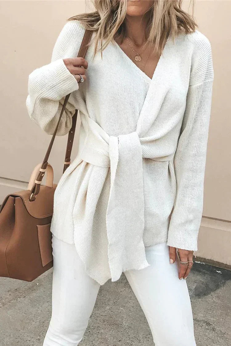 Sophisticated Blouse with a Clean Classic Look