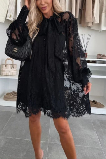 Beautifully Finished Dress in a Timeless Design